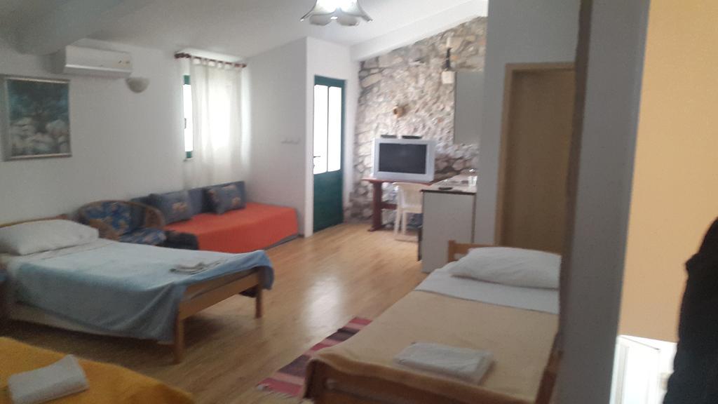 Guest House Fosa Opuzen  Phòng bức ảnh